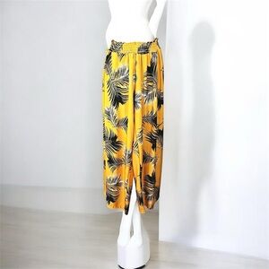 West Loop Yellow and Black Leaf Print Pants
